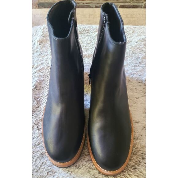 Patina Women’s Black Leather Ankle Boots Size 10 NWOT Block Heel Lug Sole - Picture 3 of 7